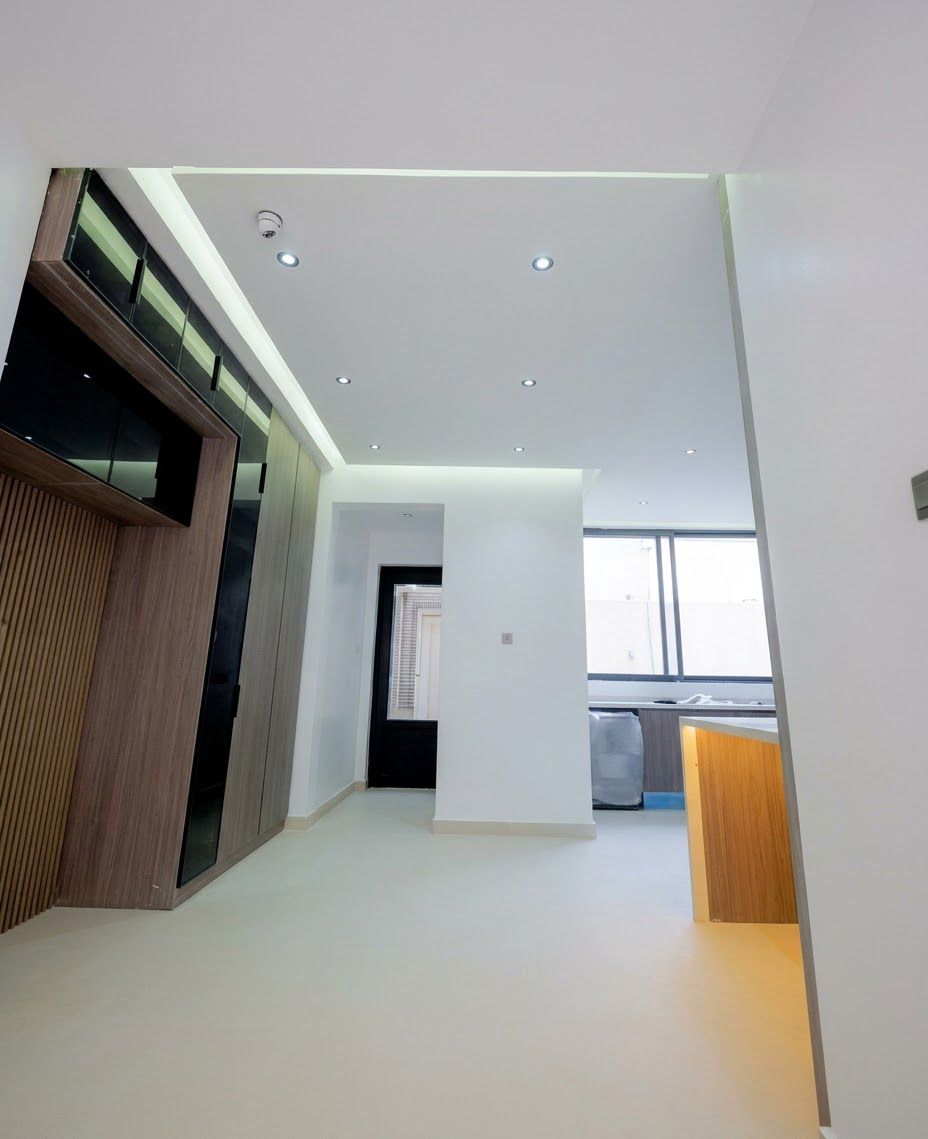 Luxury 6 bedroom Image 1