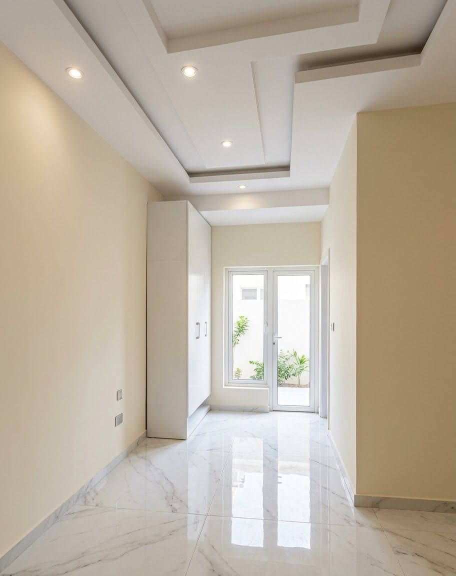 Luxury 4 bedroom Image 1